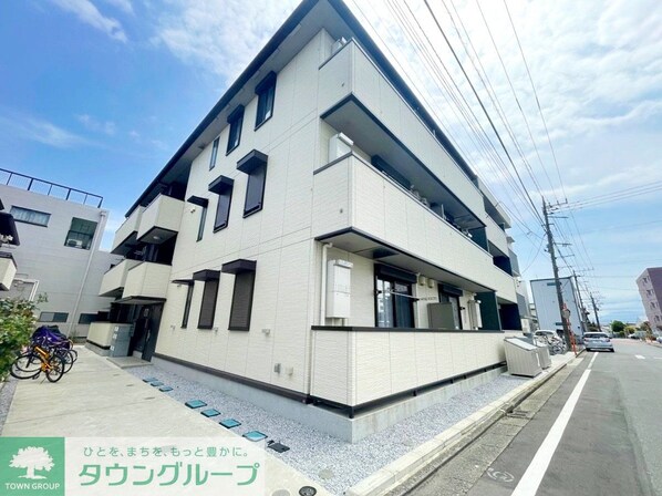 エメ ドゥーズの物件外観写真